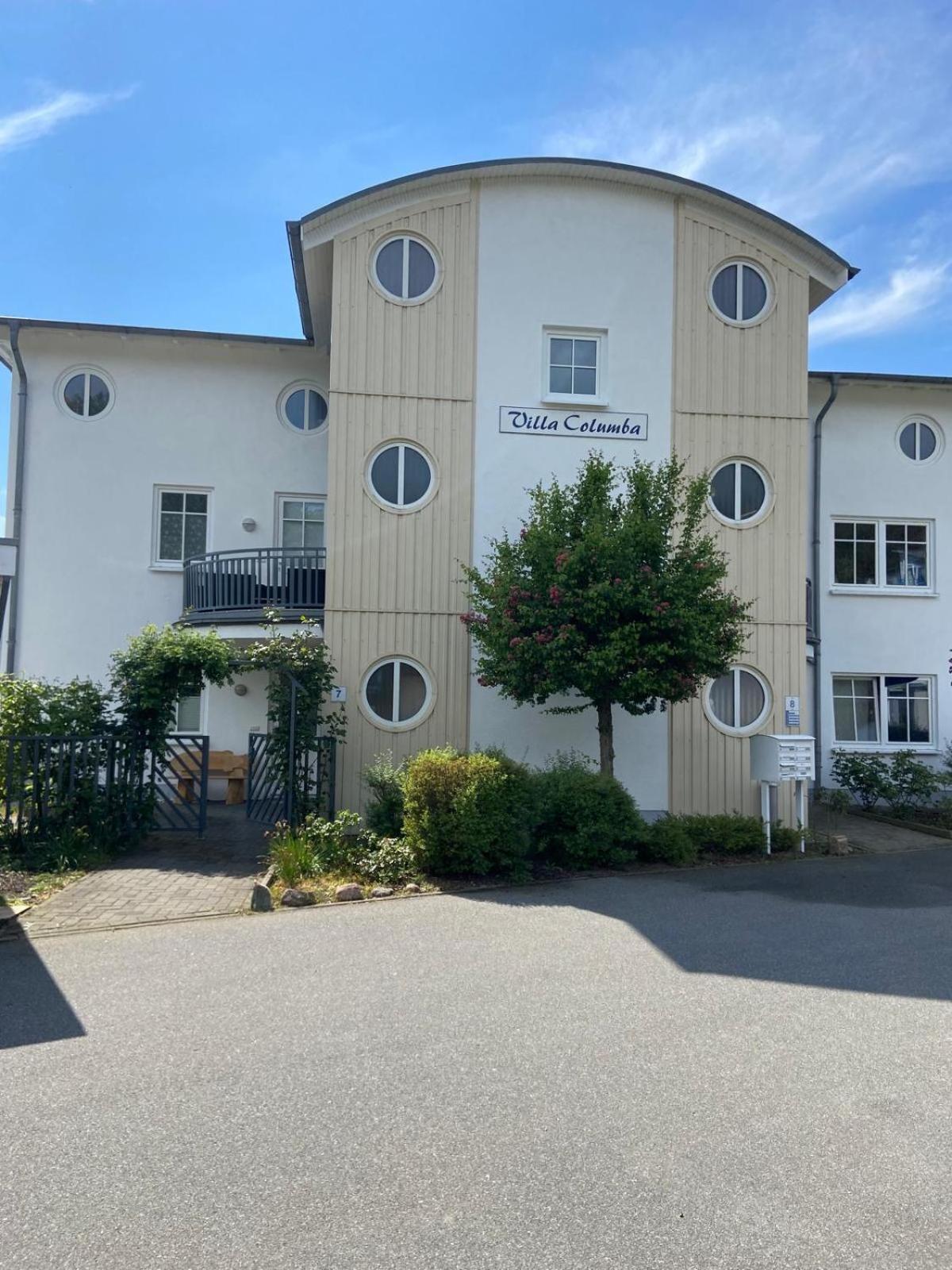 Ferienappartement Mit Seeblick In Der Villa Columba Sellin  Luaran gambar
